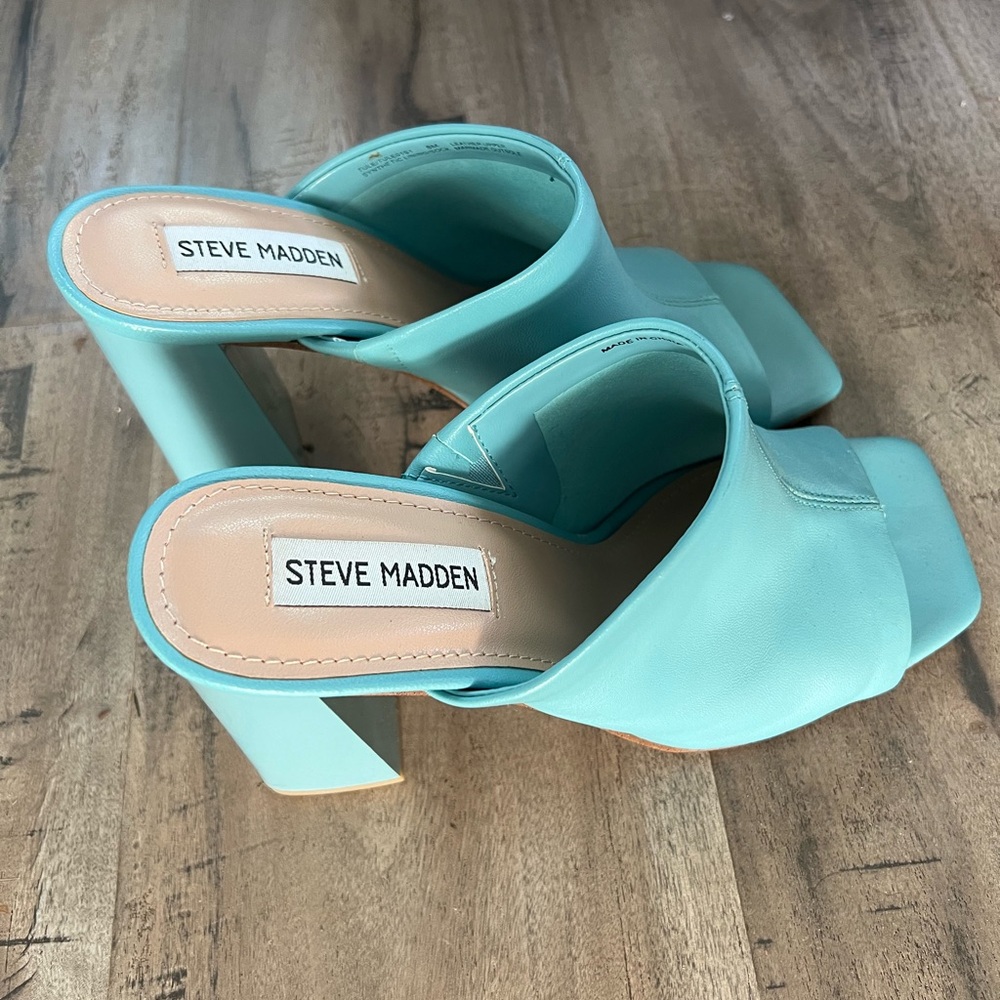 Steve Madden Women's Aqua Mules - Picture 3 of 5
